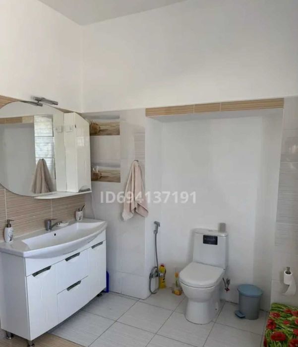 Срочно! Жеке тұрған үй 300 м²