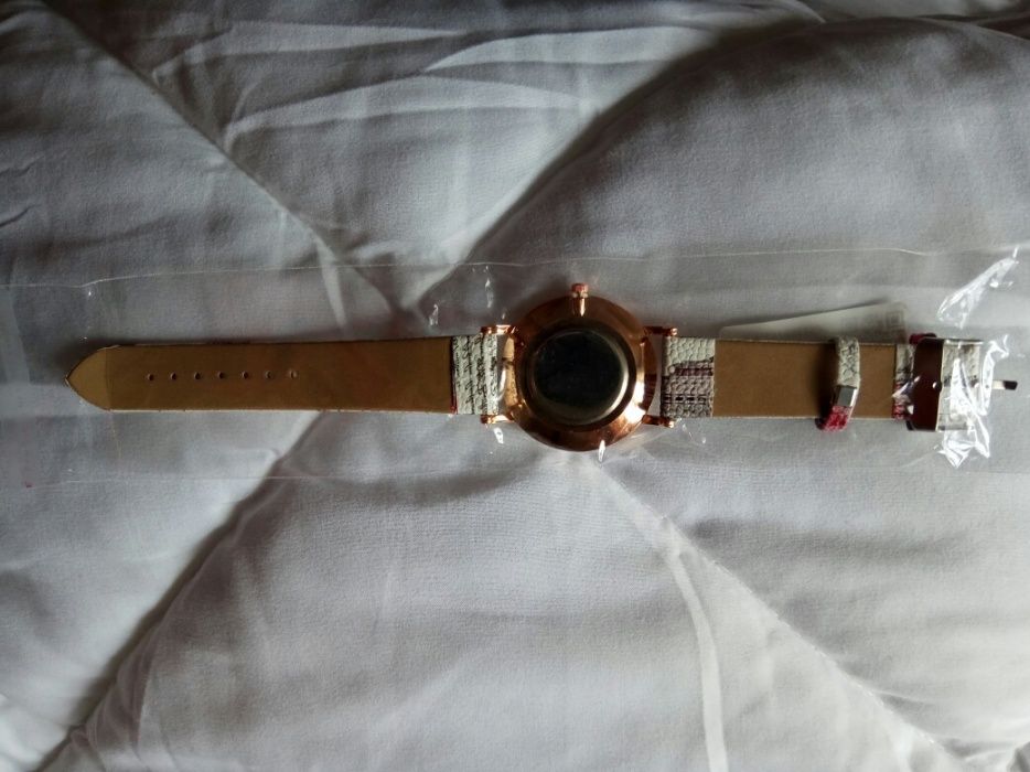 Чисто нов часовник внос от Швеция