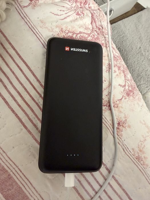 Baterie externă Swisssten 20.000 mAh, stare foarte bună