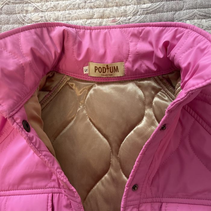 Продаю легкую куртку от Podium