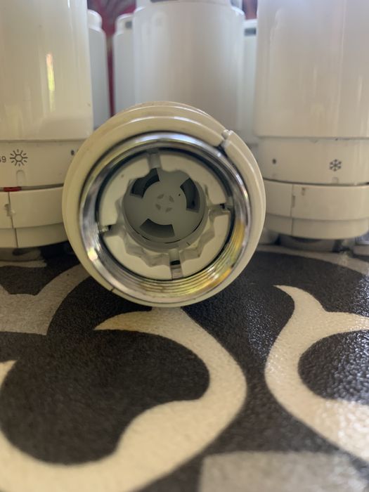 Термостатична глава за радиатор