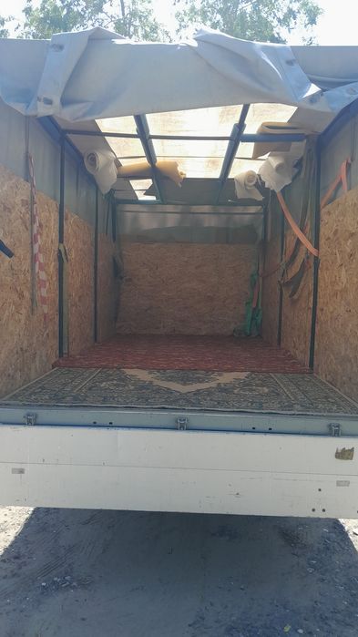 Грузоперевозки- грузчики.