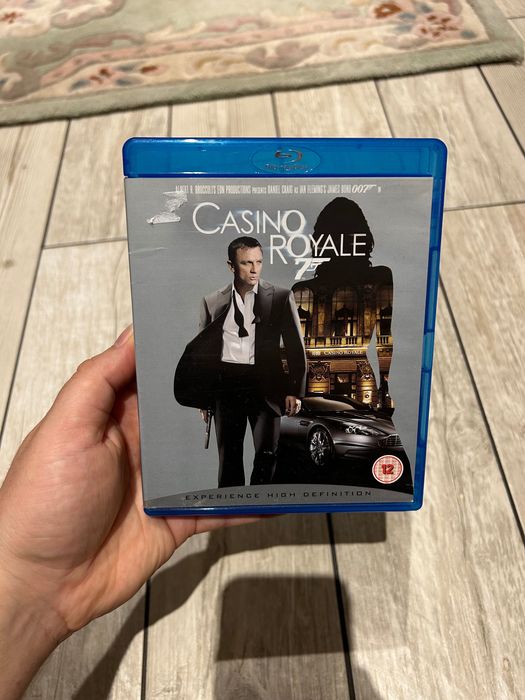 Джеймс Бонд казино Роял Blu-ray Disc бг суб