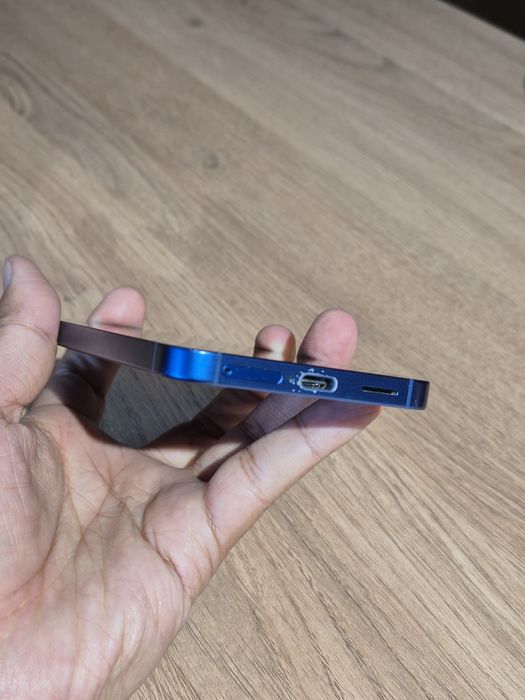 Samsung S25  12/256gb