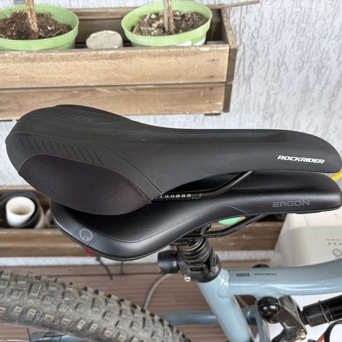 Sa bicicleta Rockrider noua