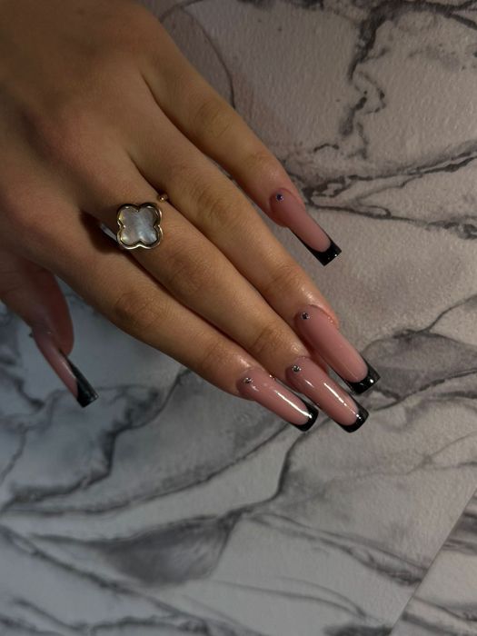 Маникюр маникюр.