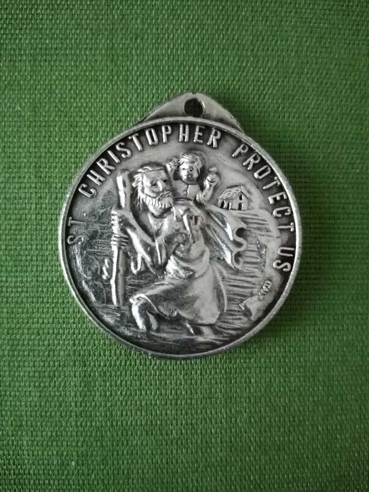 Колекционерски значки,ордени, монета от 1 английско пени.