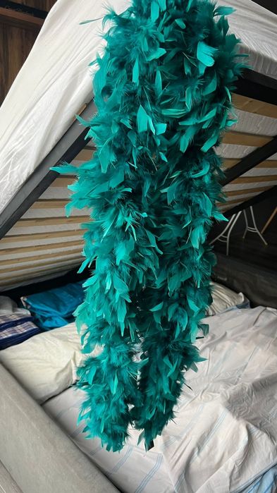 Шаль перьевое на шею