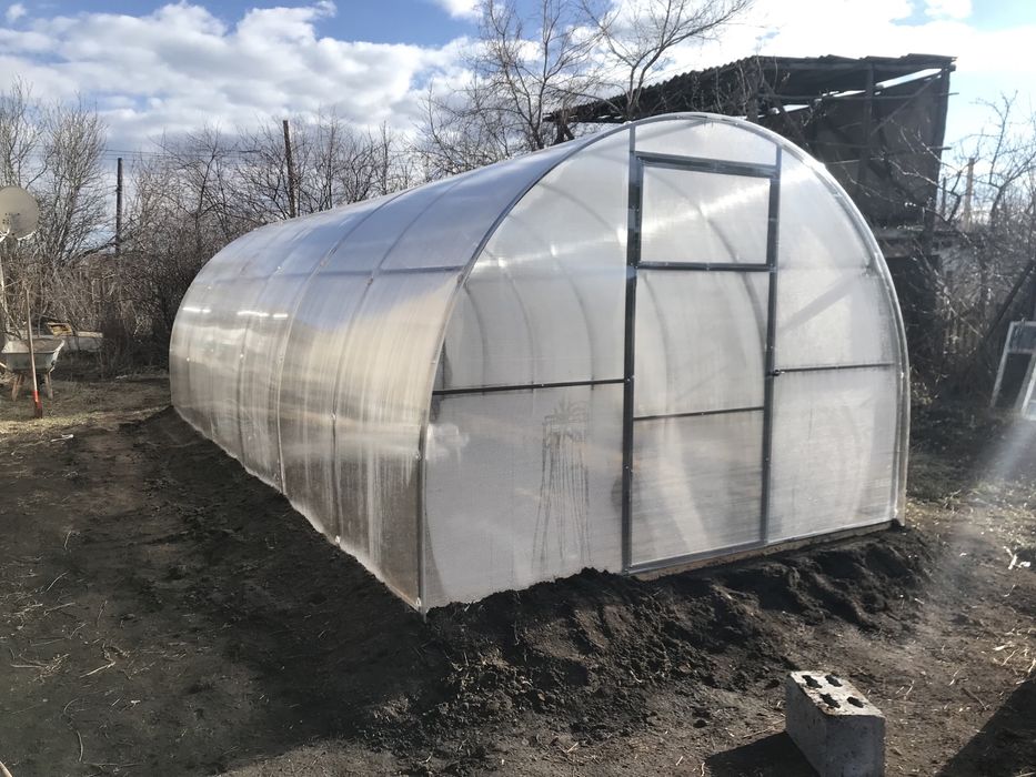 Теплица арочная