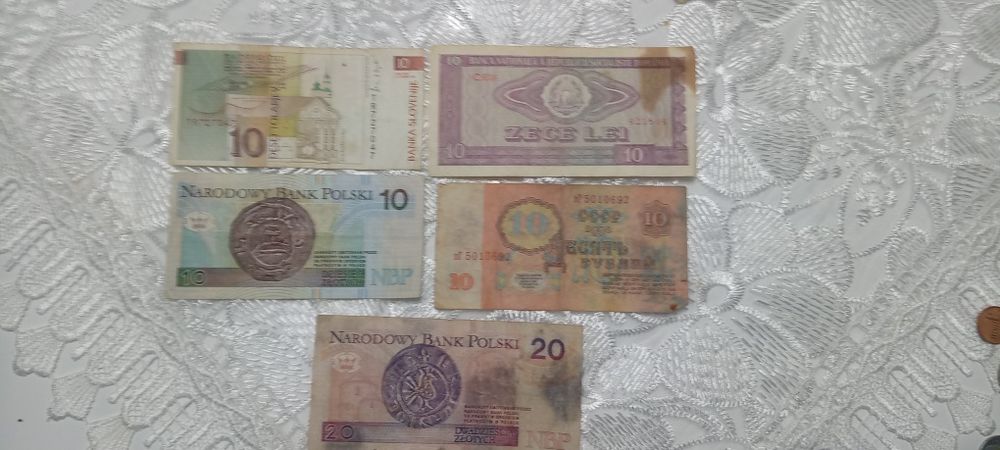 Bacnote vechi de 10 și 20 urgent