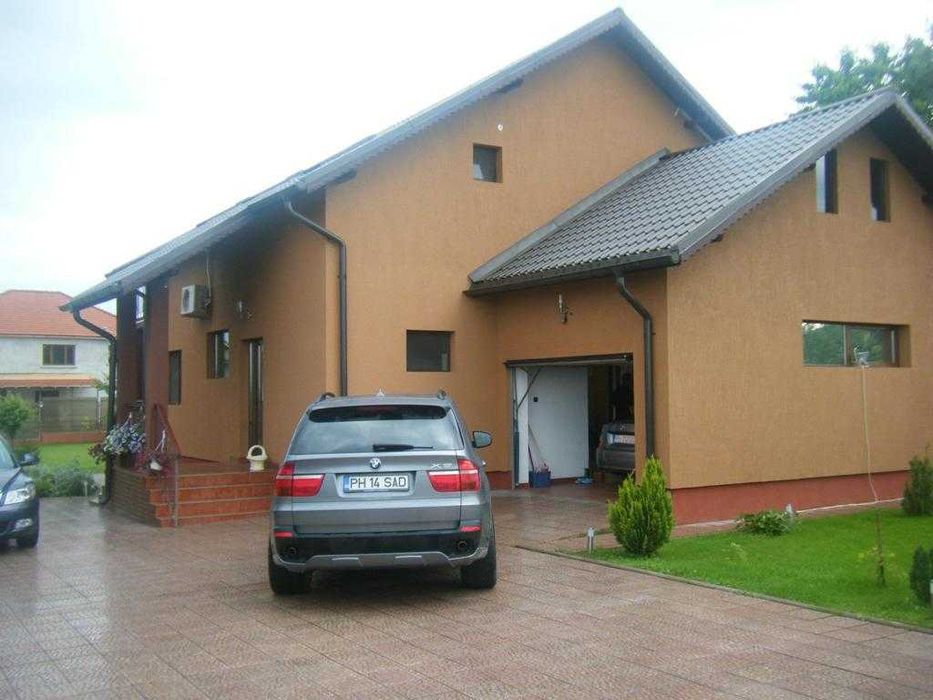 Imobil Baicoi cartier Ciresi