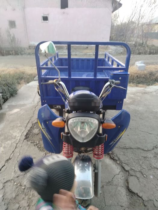 Muravey sotiladi xamyonbop narxda