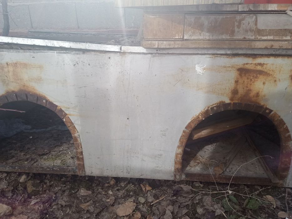 Продам очаг печка железная на два казана под газ