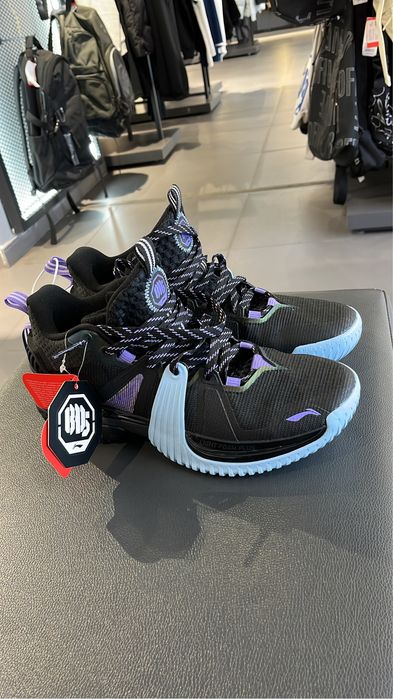 Баскетбольные кроссы от Li Ning