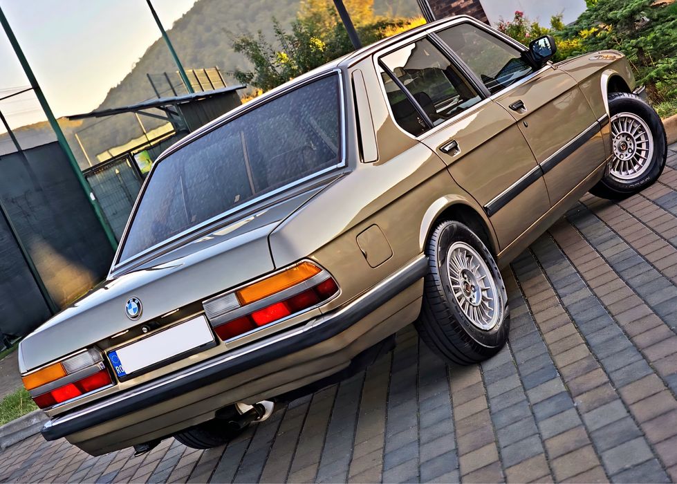 BMW Seria 518i - E28 /An 1985 /Restaurat 100% in Germania /De colecție