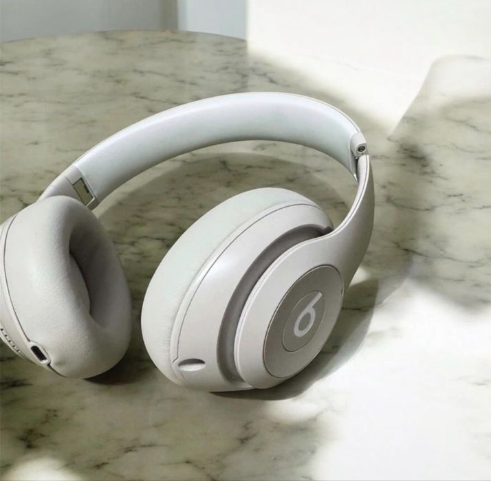 Căști audio Over-Ear Beats Studio Pro, Wireless, Noise Cancelling, Bluettooth 5.3, gri nisip