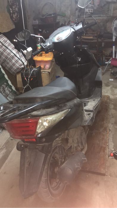 Продам м8 скутор