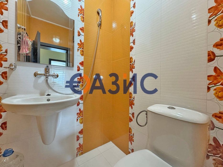 Продава се Тристаен апартамент в Несебър - 114 кв.м за 1036 €/кв.м - Снимка #11