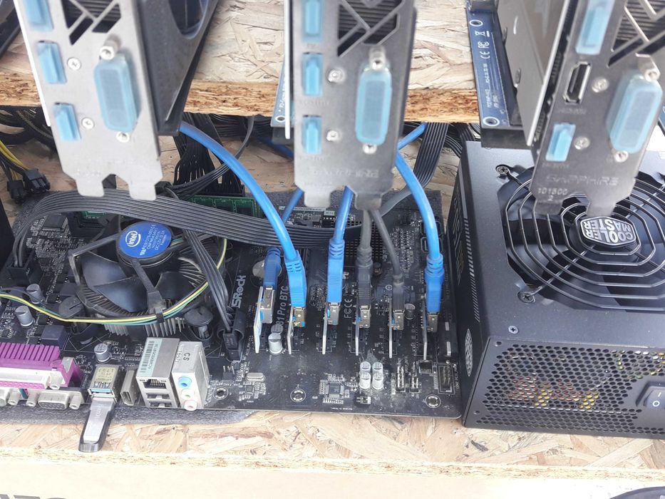 Продавам 4бр Майнинг ригове с по 6 Sapphirе Nitro