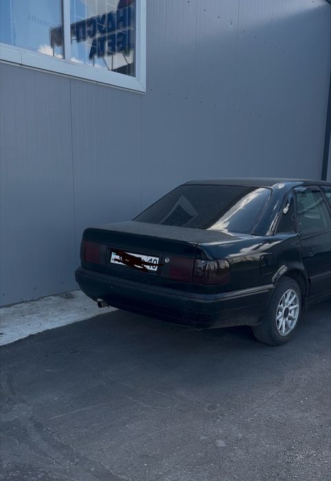 Продам машину Audi 100 C4
