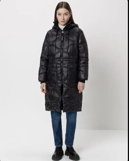 Продам куртка H&M