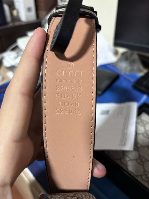 set curea si portofel gucci