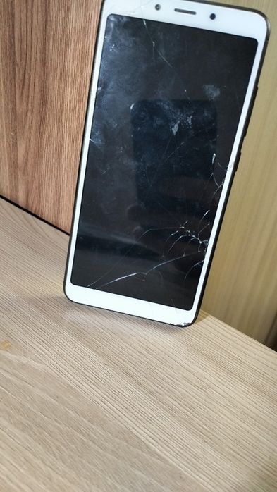 Продам смартфон .