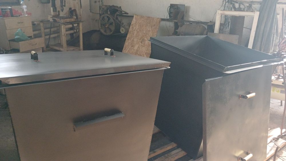 Мусорный контейнер,  бак