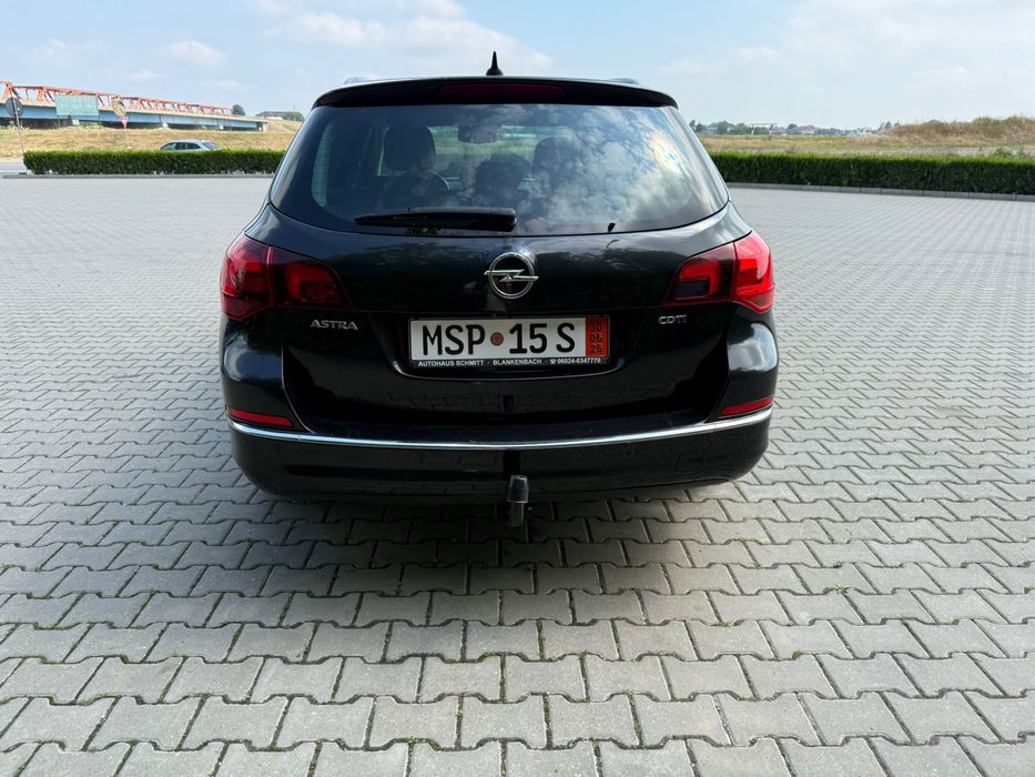 Opel Astra J 1.6 CDTI  136 CP