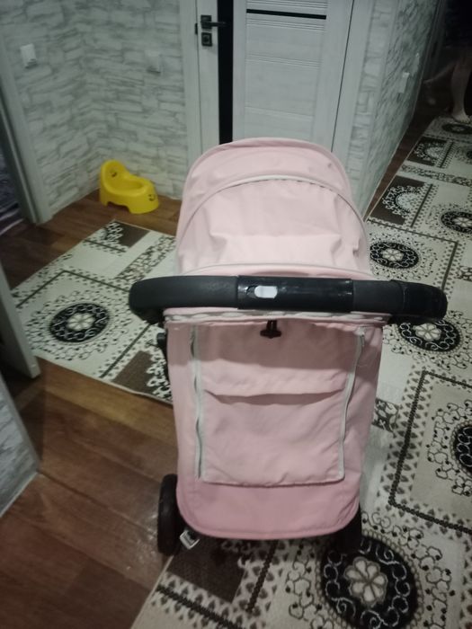 Продам коляски тетские