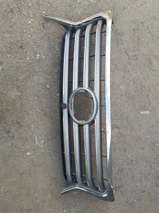 Продам решётку на Лексус 570.