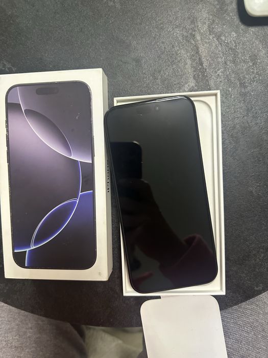 Iphone 16 pro max . 100% emkost.256 GB