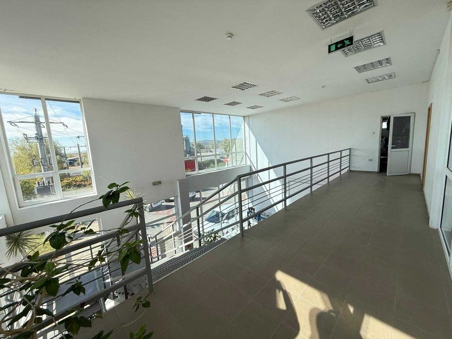 Spatiu comercial/depozit 891mp + teren 2.567 mp -DN15 Vanzare/Inchiriere