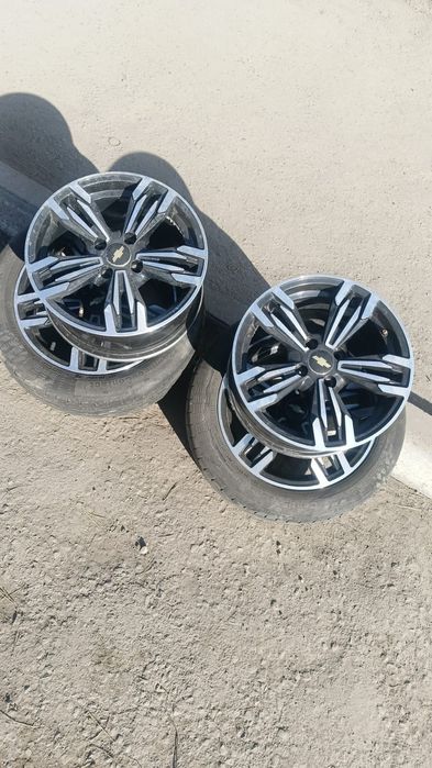 Диски + 2 покрышки в подарок