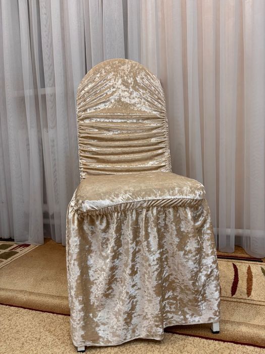 Чехов для стульев и скатерти