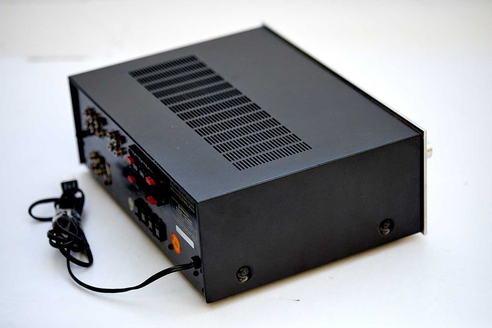 Легендарен HI-FI Аудио усилвател PIONEER SA-6500 произв 1976г в Япония