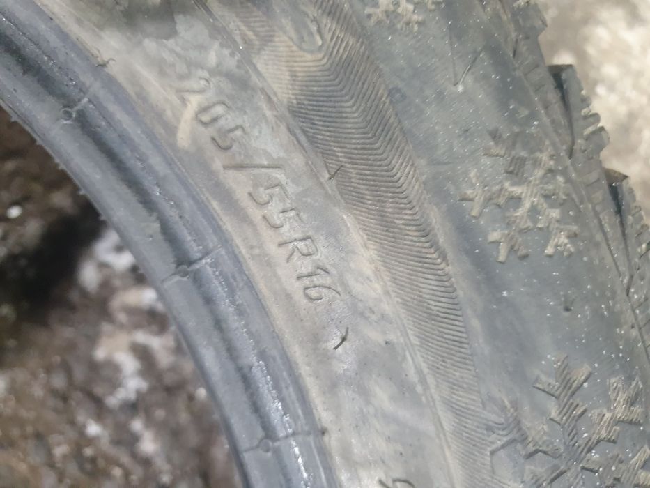 Продаю зимние шины пара
