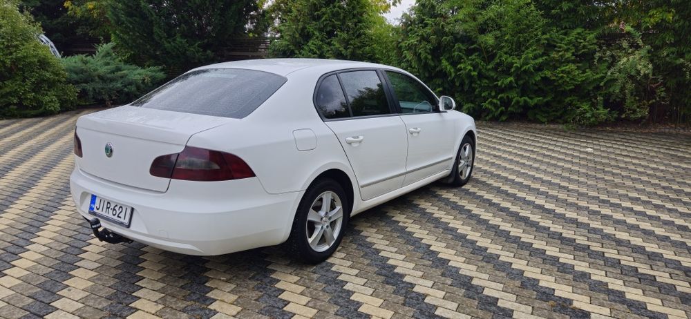 Skoda superb 2.0 diesel DSG 2012