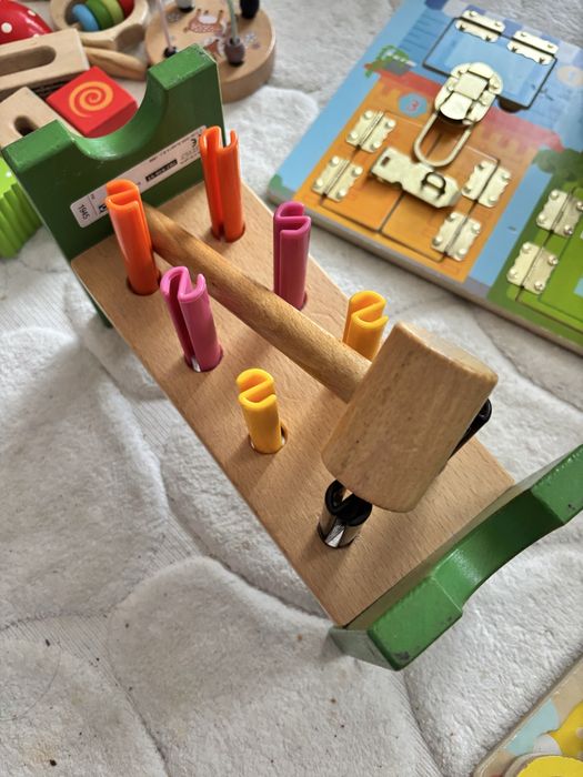 Дървени Монтесори играчки