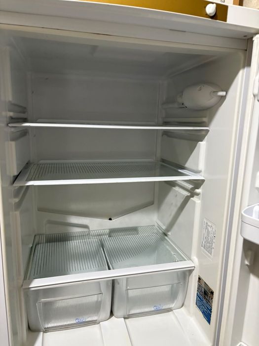 Холодильник б/у 30000тг