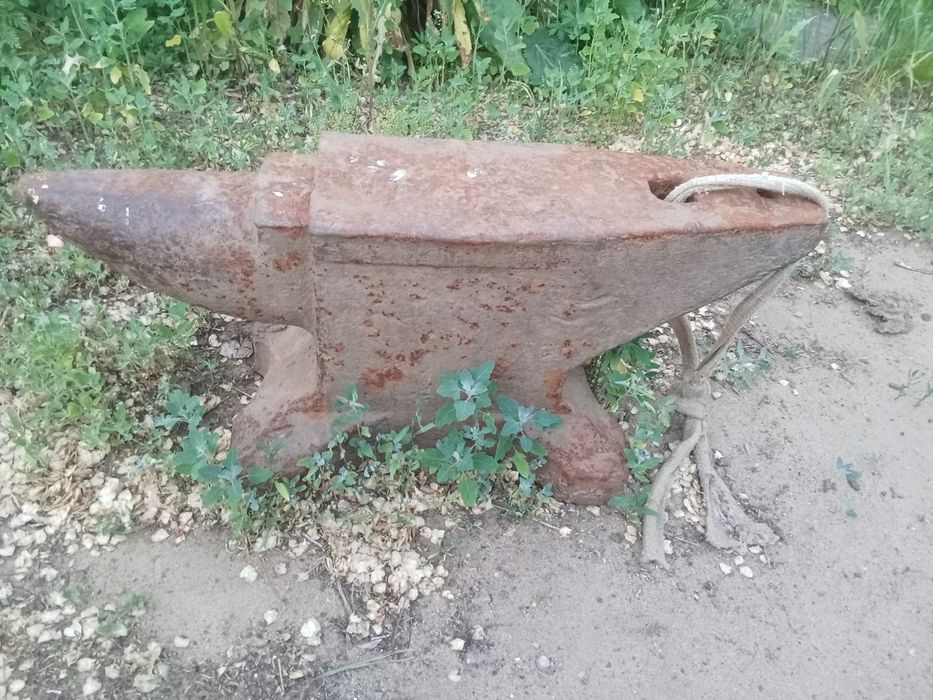 Продам наковальня