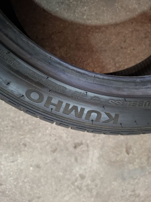 2 Летни гуми Кумхо 245/40/18 ДОТ24 7.5мм