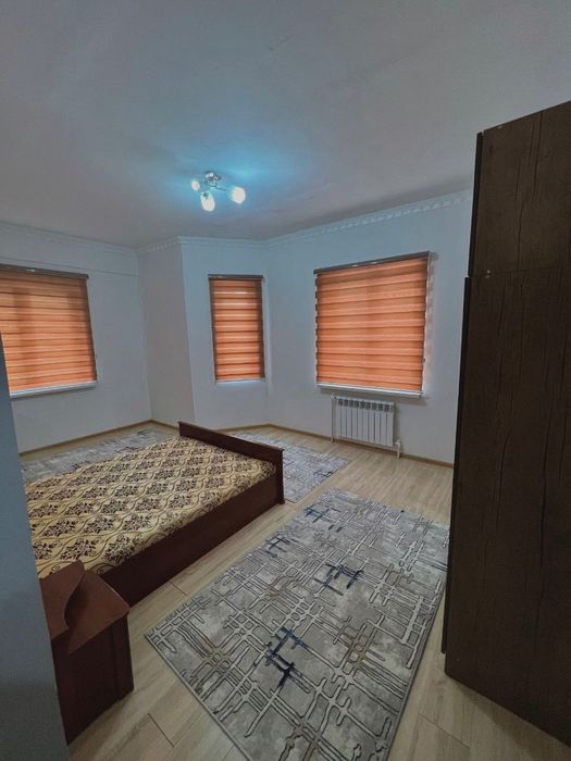 Продаётся 3-комнатная квартира в Янгиюле, Гульбахор (Новостройка)