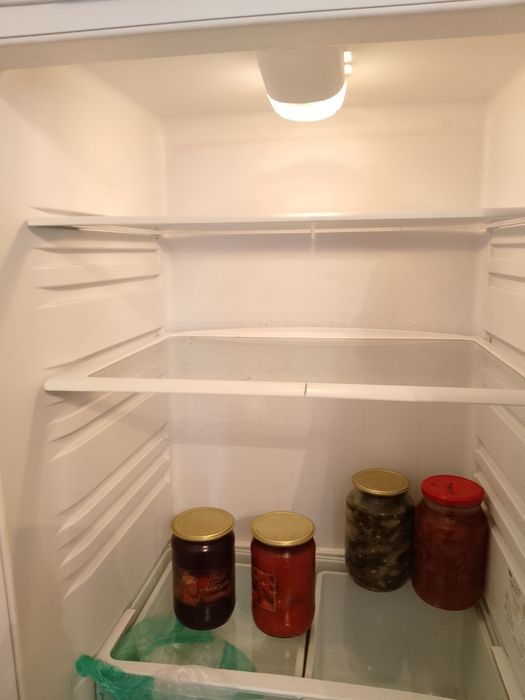 Холодильник Бирюса