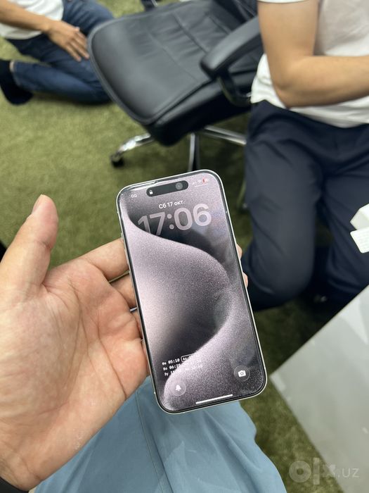 iPhone 15 Pro 81% 256GB