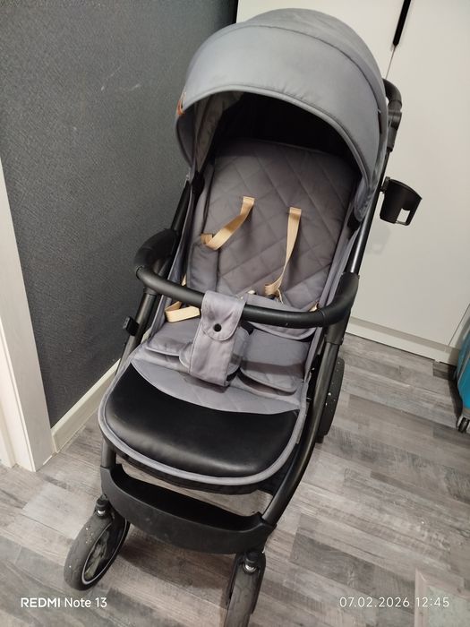 Продам детскую коляску