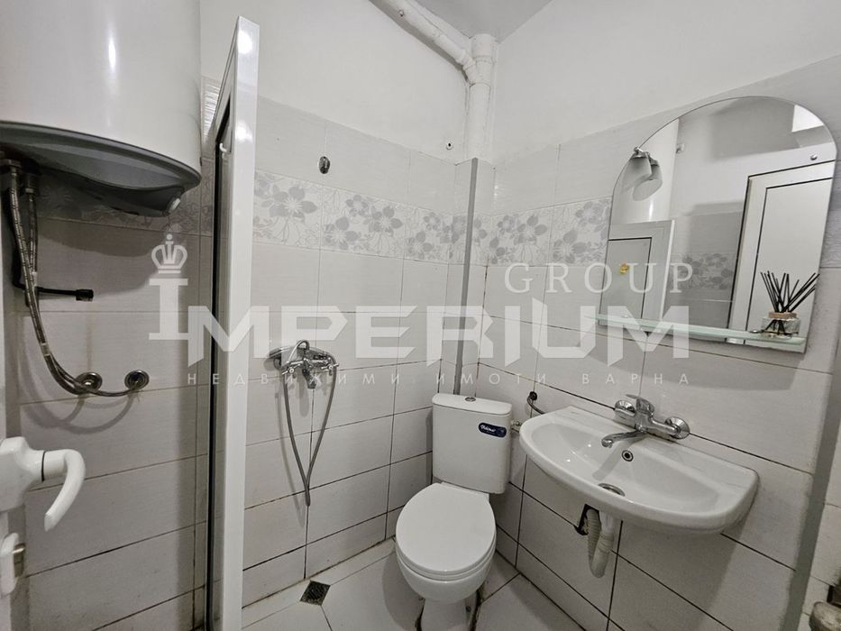 Дава се под наем Двустаен апартамент в Варна, Червен площад - 40 кв.м за 382.5 € - Снимка #9