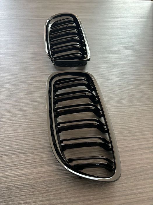 Grile centrale duble M3 stylE compatibile Bmw seria 3 e90 negru lucio