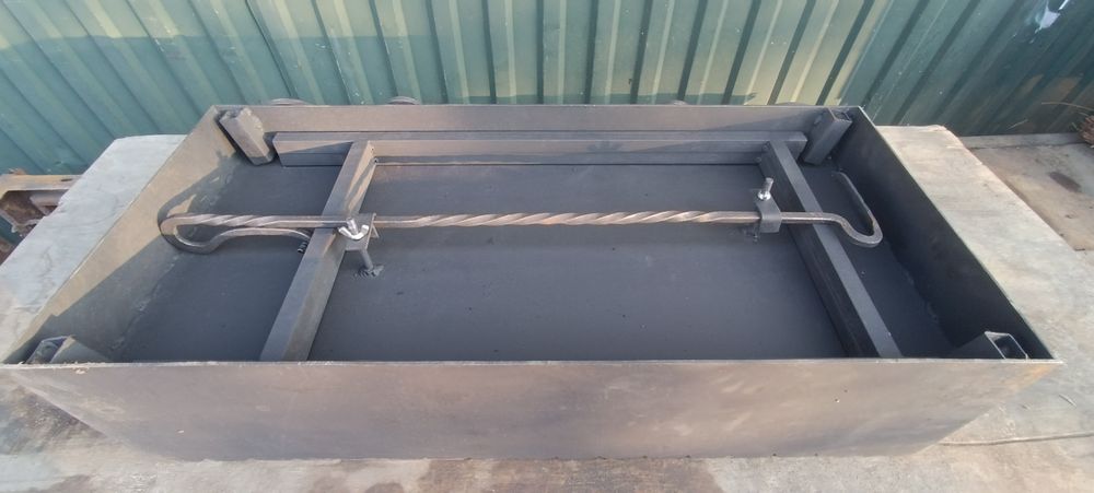 Разборный кованый мангал