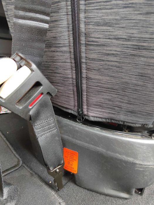 Scaun cu izofix pentru copil